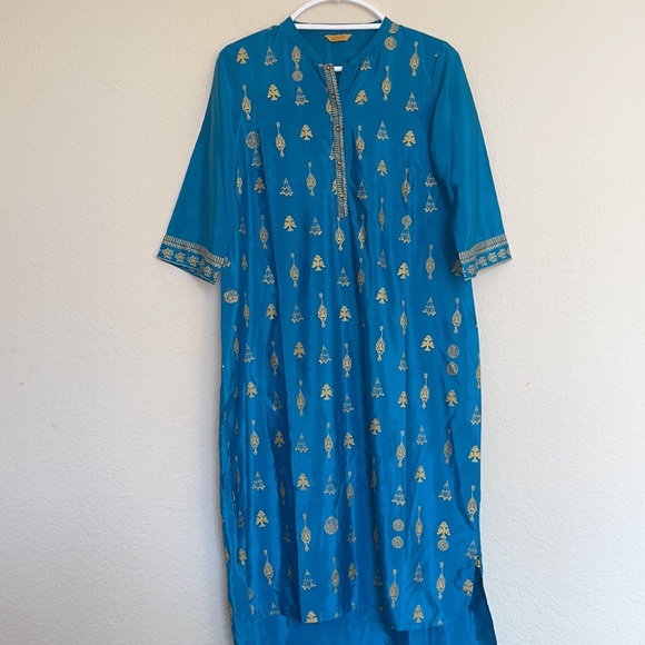 Turquoise colored Indian kurti - Picture 3 of 5